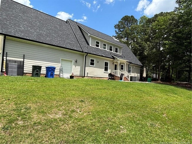 Building Photo - 6092 Iverleigh Cir