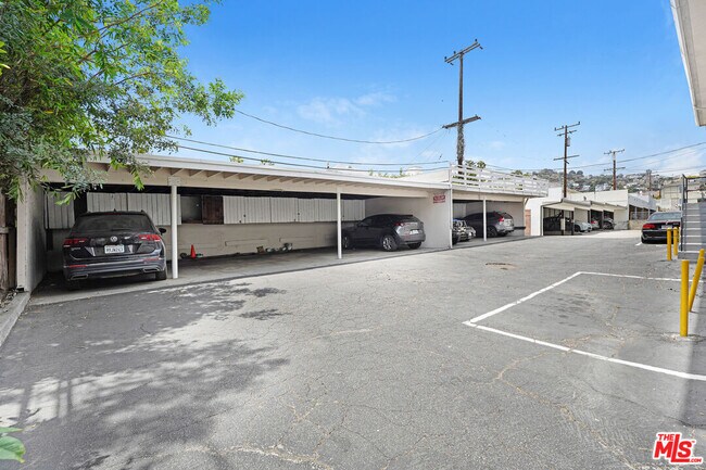 Building Photo - 1219 N Crescent Heights Blvd