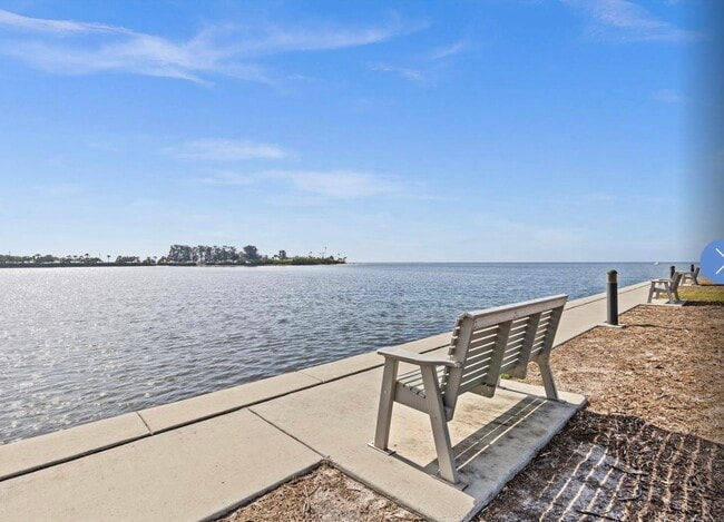 Building Photo - 610 Windrush Bay Dr