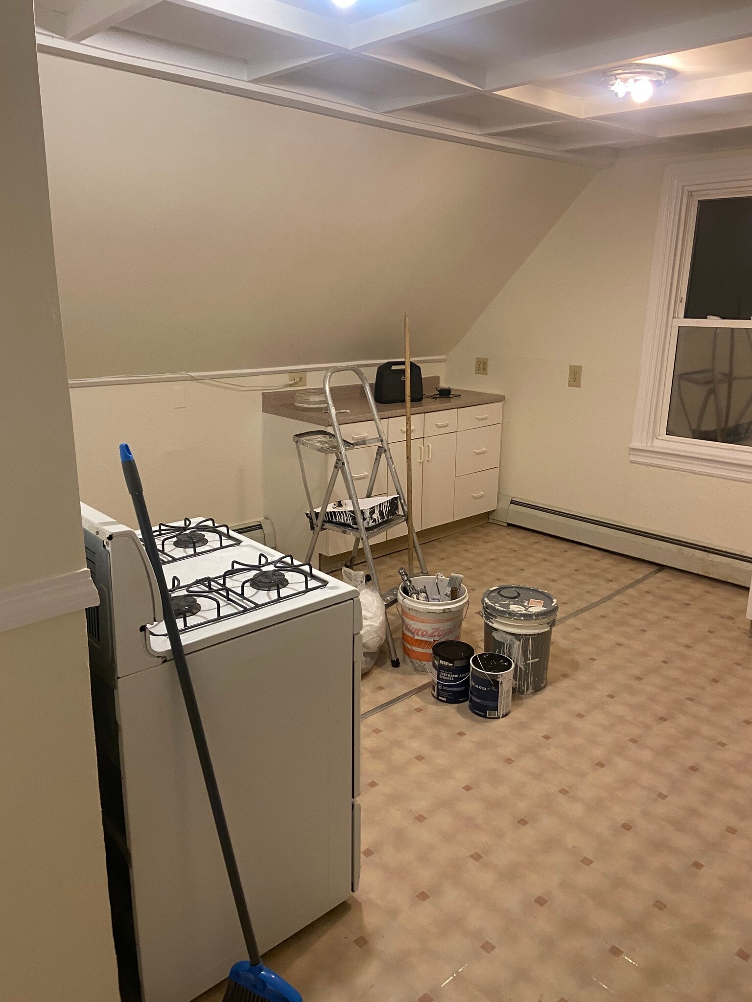 kitchen - 30 Tucker Ave