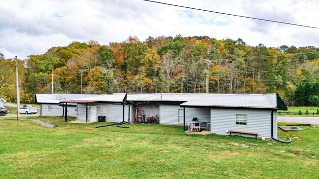 Building Photo - 2032 Mill Creek Rd SW