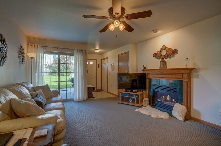 Great Room - 2825 Northridge Dr