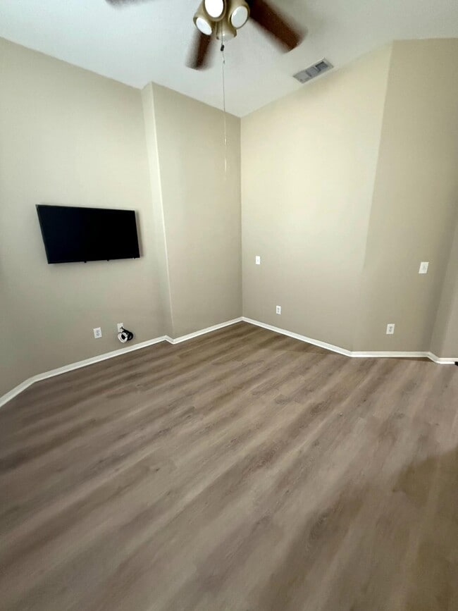 Building Photo - 82698 Odlum Dr