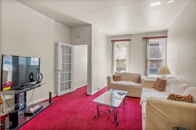 Building Photo - 513 Morris St