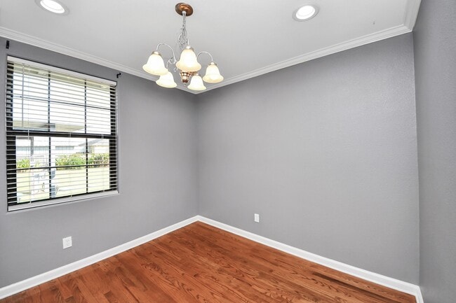 Building Photo - 5635 Mc Cracken Rd