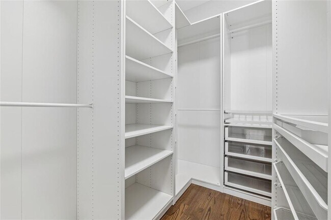 Building Photo - 1106 Briar Cove Cir