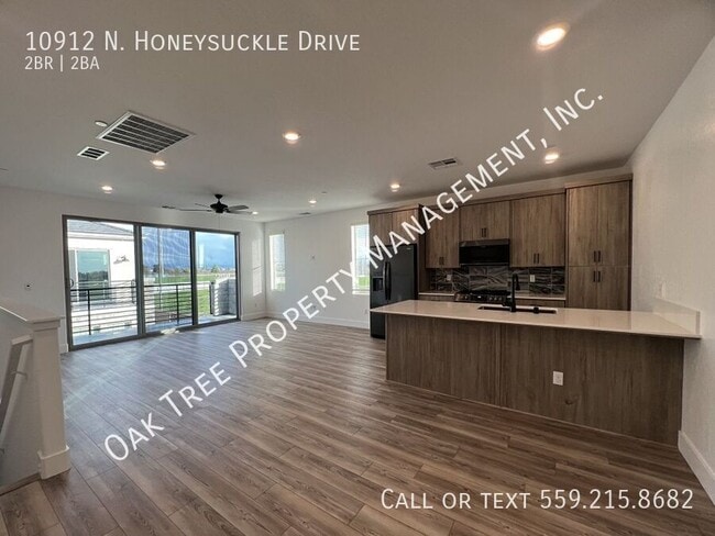 Building Photo - 10912 N Honeysuckle Dr