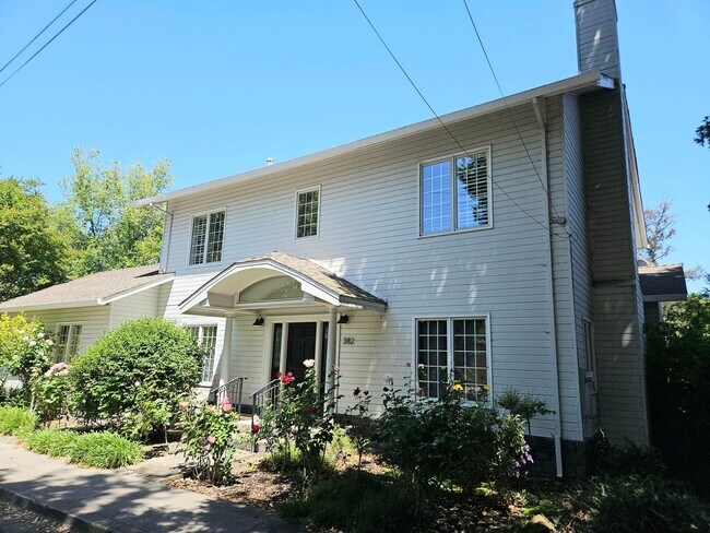 Building Photo - Coming Soon..... Stunning 4 Bed 3 Bath Naglee Park Home Nestled in a Quiet Cul-De-Sac