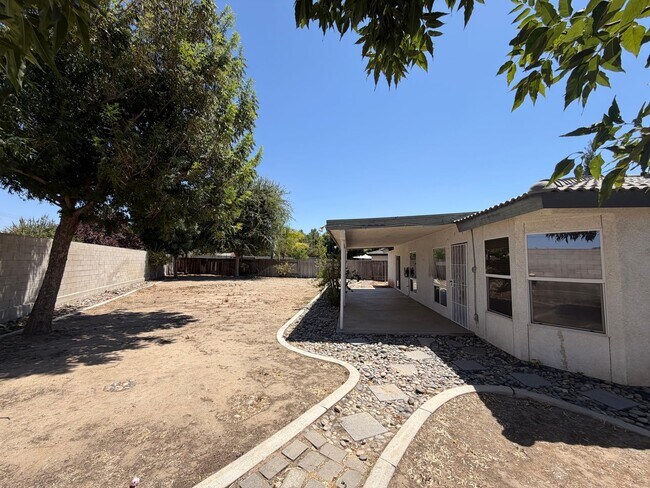 Building Photo - 5800 Potenza Ln