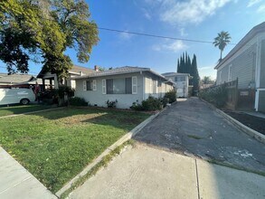 Building Photo - $2995 - Cozy 2/1 in the heart of Downtown San Jose