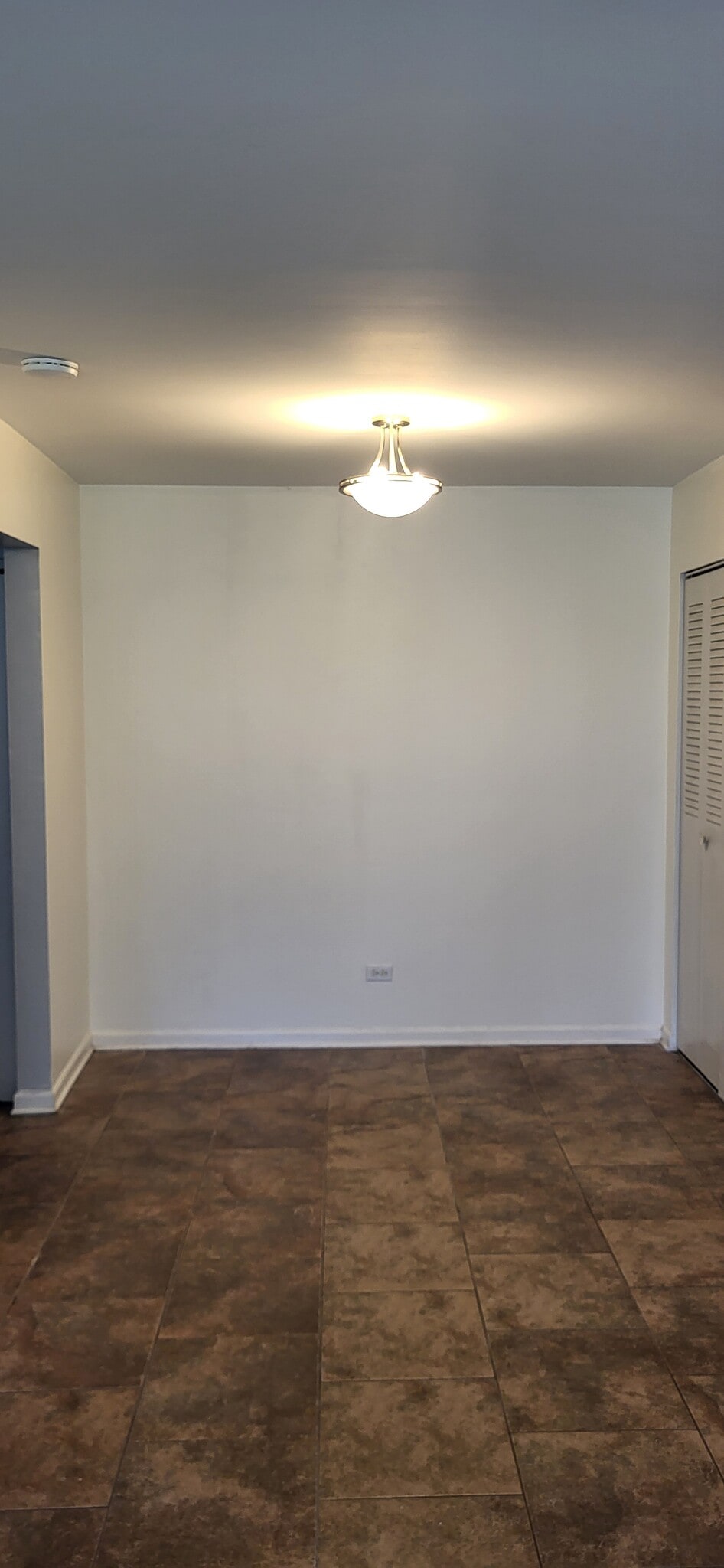 Dining Area with very Large Closet - 16W470 Lake Dr