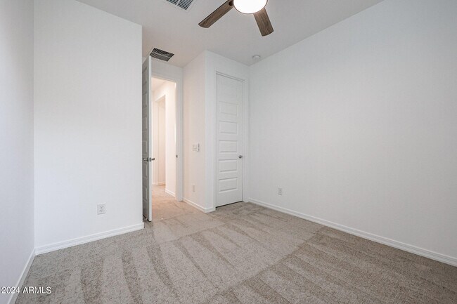 Building Photo - 8907 W Colter St