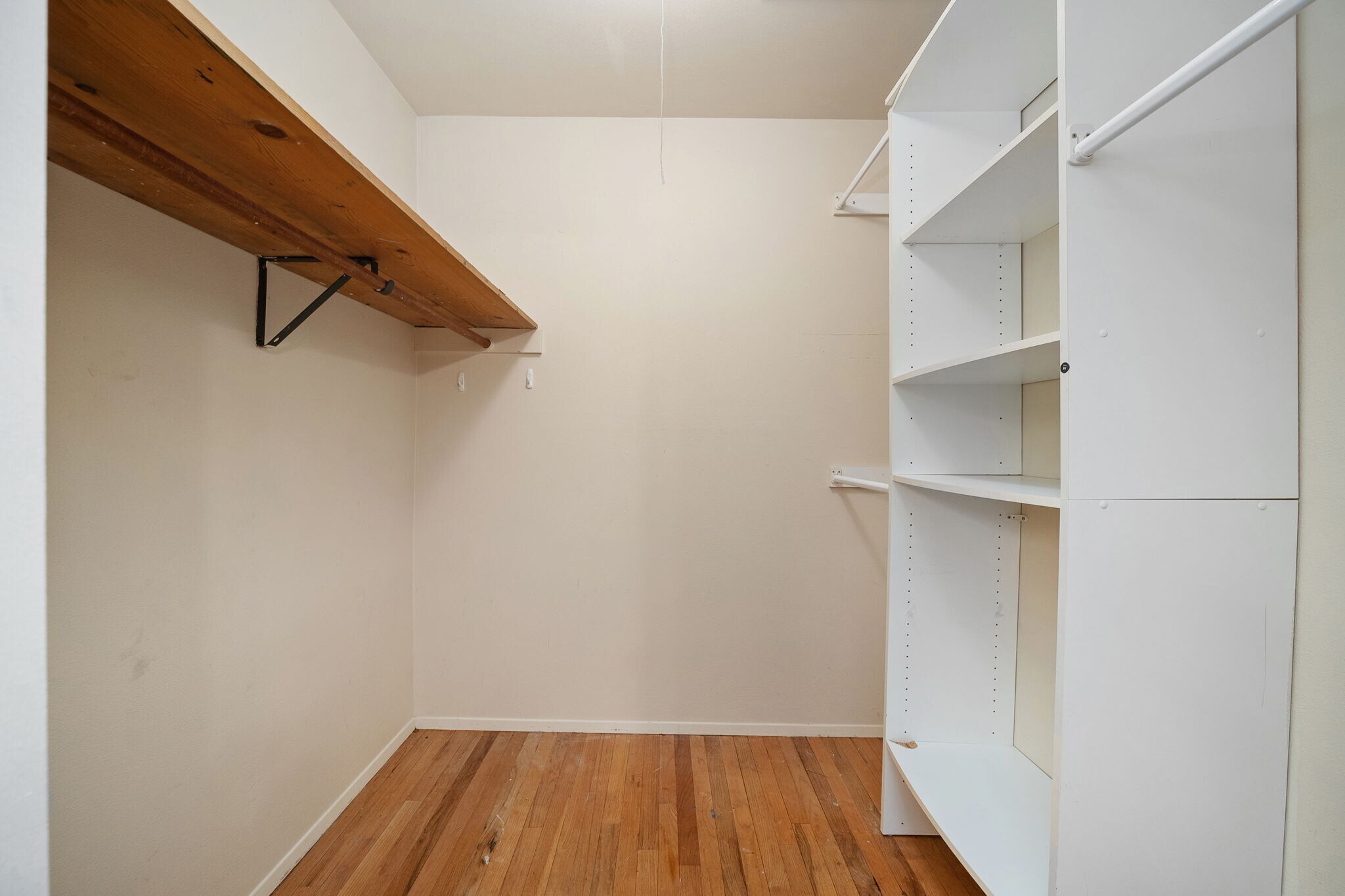 Building Photo - 447 Olian Dr