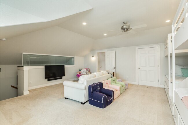 Building Photo - 9680 Airway Ln