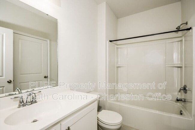 Building Photo - 507 Kilarney Rd