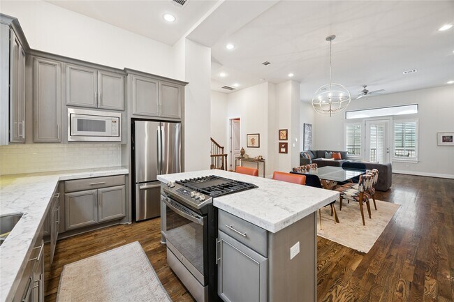 Building Photo - 4721 Banning Dr