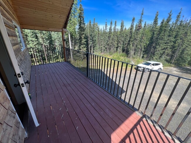 Building Photo - Century 21 Gold Rush - 2 bed, 1.5 bath (North Pole)