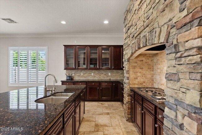 Building Photo - 3410 E Vallejo Ct