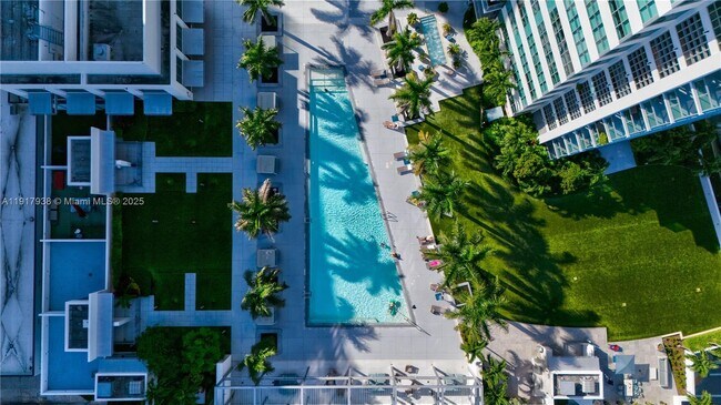 Building Photo - 3301 NE 1st Ave