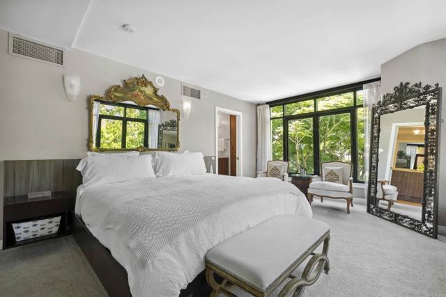 Building Photo - 500 W Harbor Dr