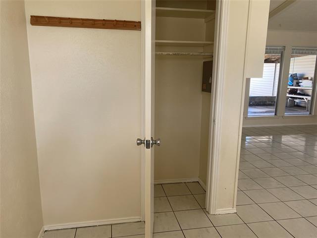 Building Photo - 1703 Baltimore Dr