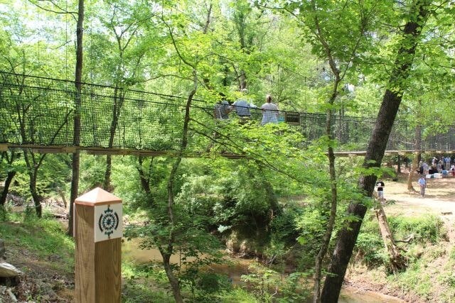 Building Photo - 140 Rowan St