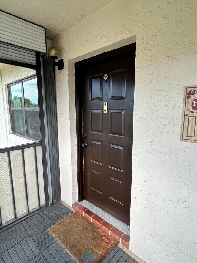 Building Photo - 7154 Golf Colony Ct