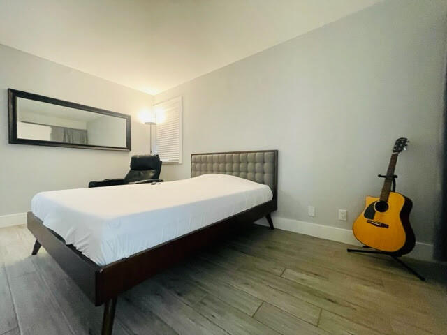 Building Photo - 5571 Courtyard Dr