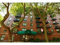 Building Photo - 3900 N Pine Grove Ave