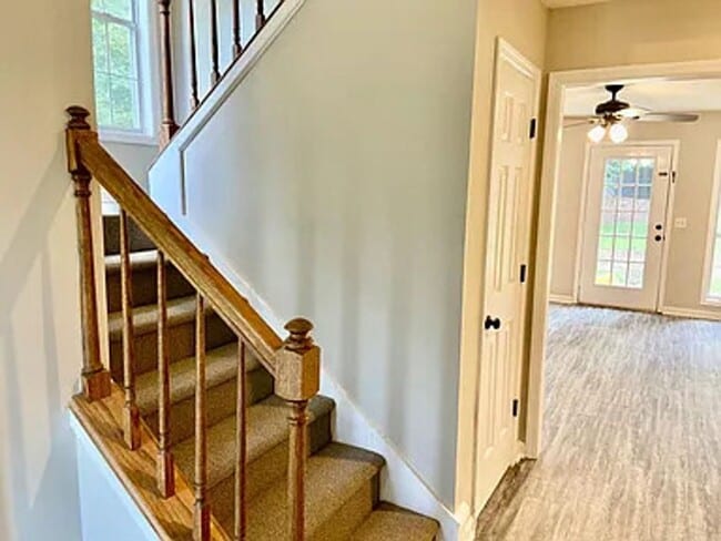 Building Photo - Large 3 bed, 2 bath home in Auburn