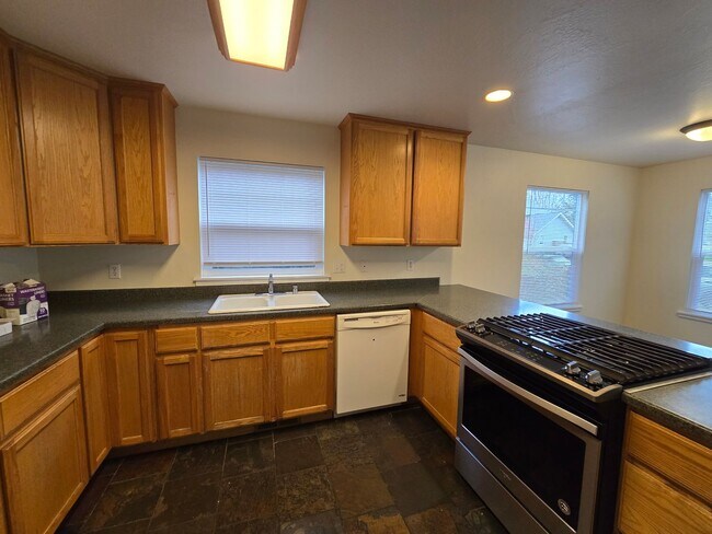 Building Photo - 2970 Janes Creek Dr