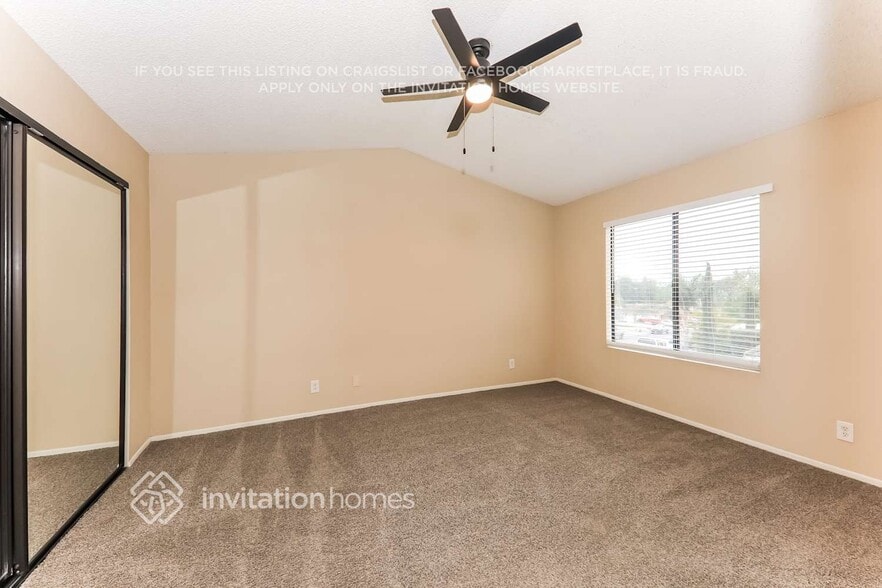 Building Photo - 25983 Whispering Wind Ct