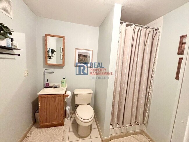 Building Photo - 17627 Cornish Pl