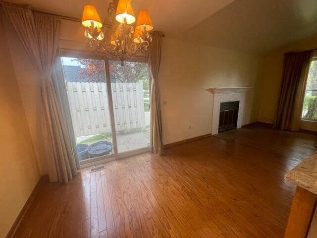 Building Photo - 1581 Dover Hill N