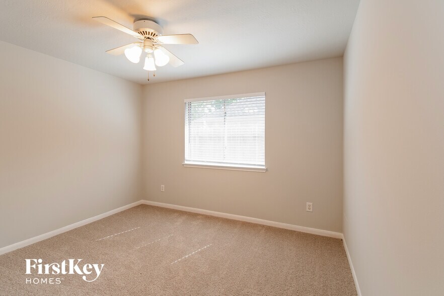 Building Photo - 3111 Bay Spring Dr