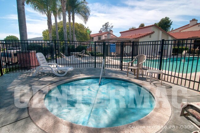 Building Photo - 11816 Bernardo Terrace