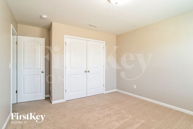 Building Photo - 314 Whispering Hills Drive