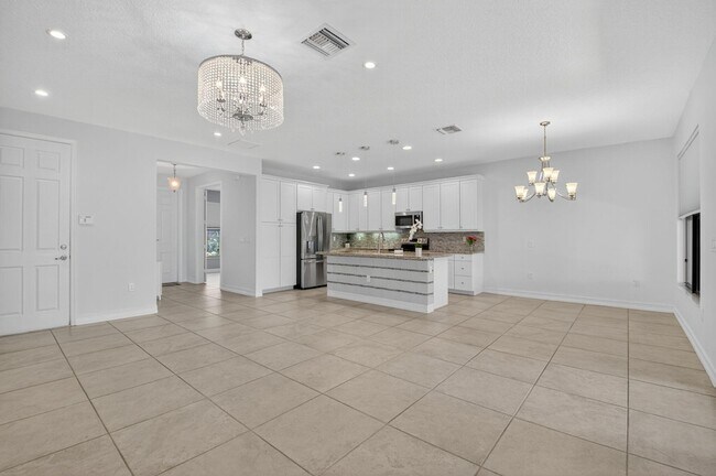 Building Photo - 8101 Ironstone Dr