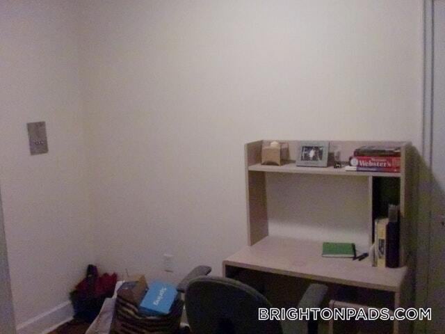 Building Photo - 71 Kilsyth Rd