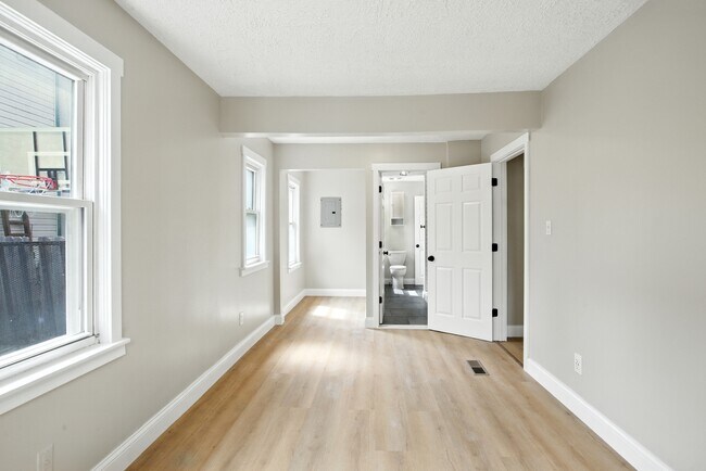 Building Photo - 23147 Vance Ave