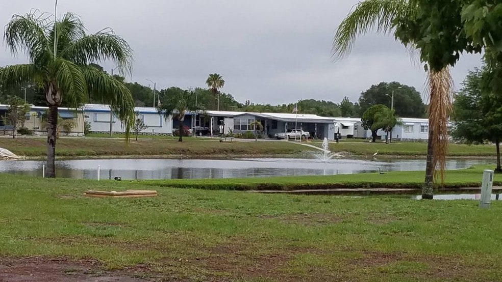 CATCH & RELEASE LAKE - 7424 Egress Ln