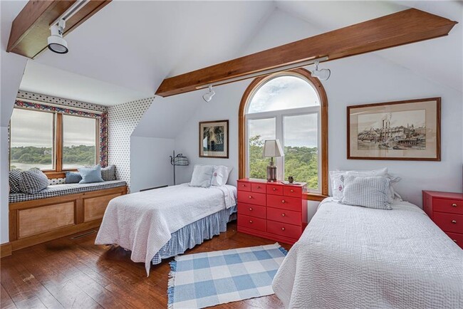 Building Photo - 25 Ocean Heights Rd