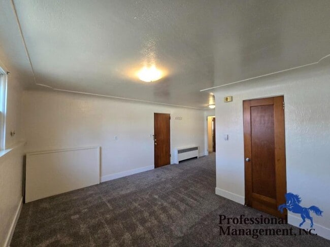 Building Photo - bedroom in Billings MT 59101