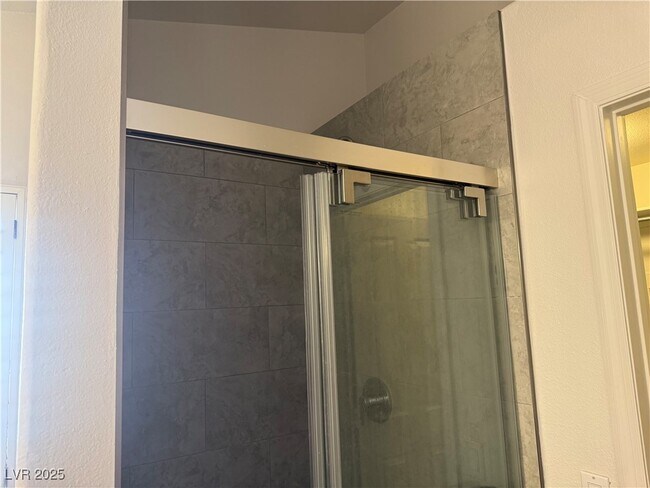 Building Photo - 2749 Canarsy Ct