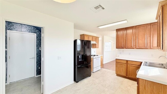 Building Photo - 15209 Mimebark Way