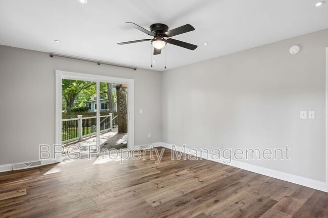 Building Photo - 15 Glenkirk Dr