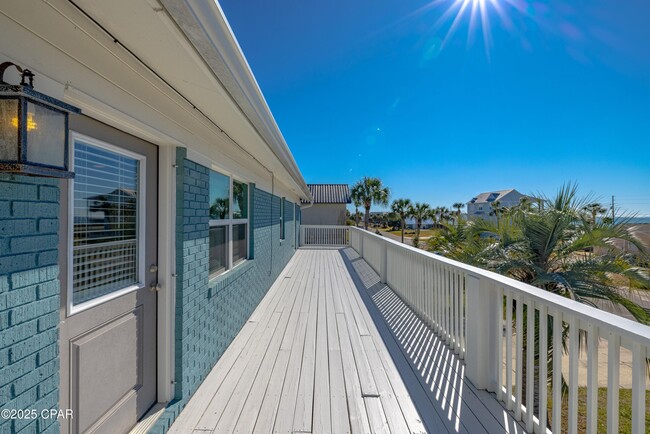 Building Photo - 8504 Tradewinds Dr