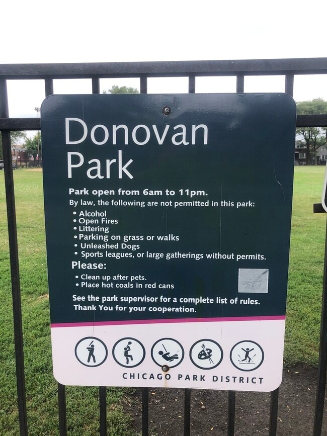 Building Photo - 3710 S Sangamon St