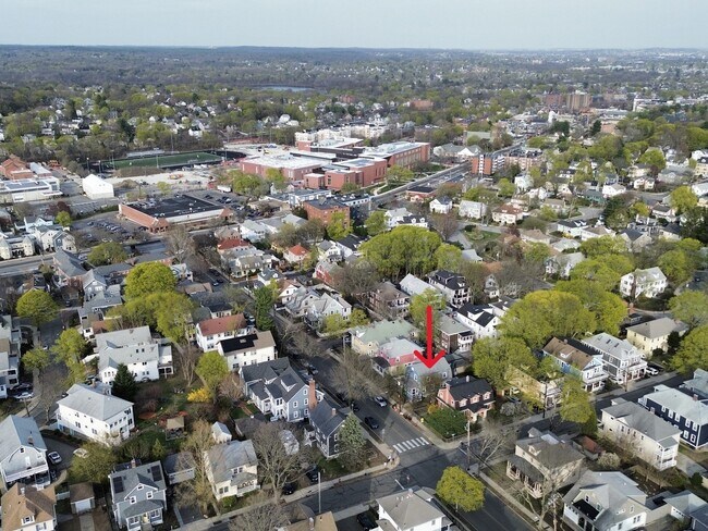 Building Photo - 40 Highland Ave