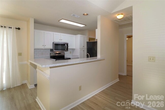 Building Photo - 155 Green Dragon Ct